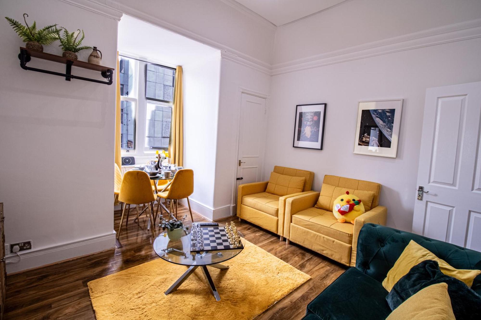 Luxurious Apartments On Oxford Street Лондон Экстерьер фото
