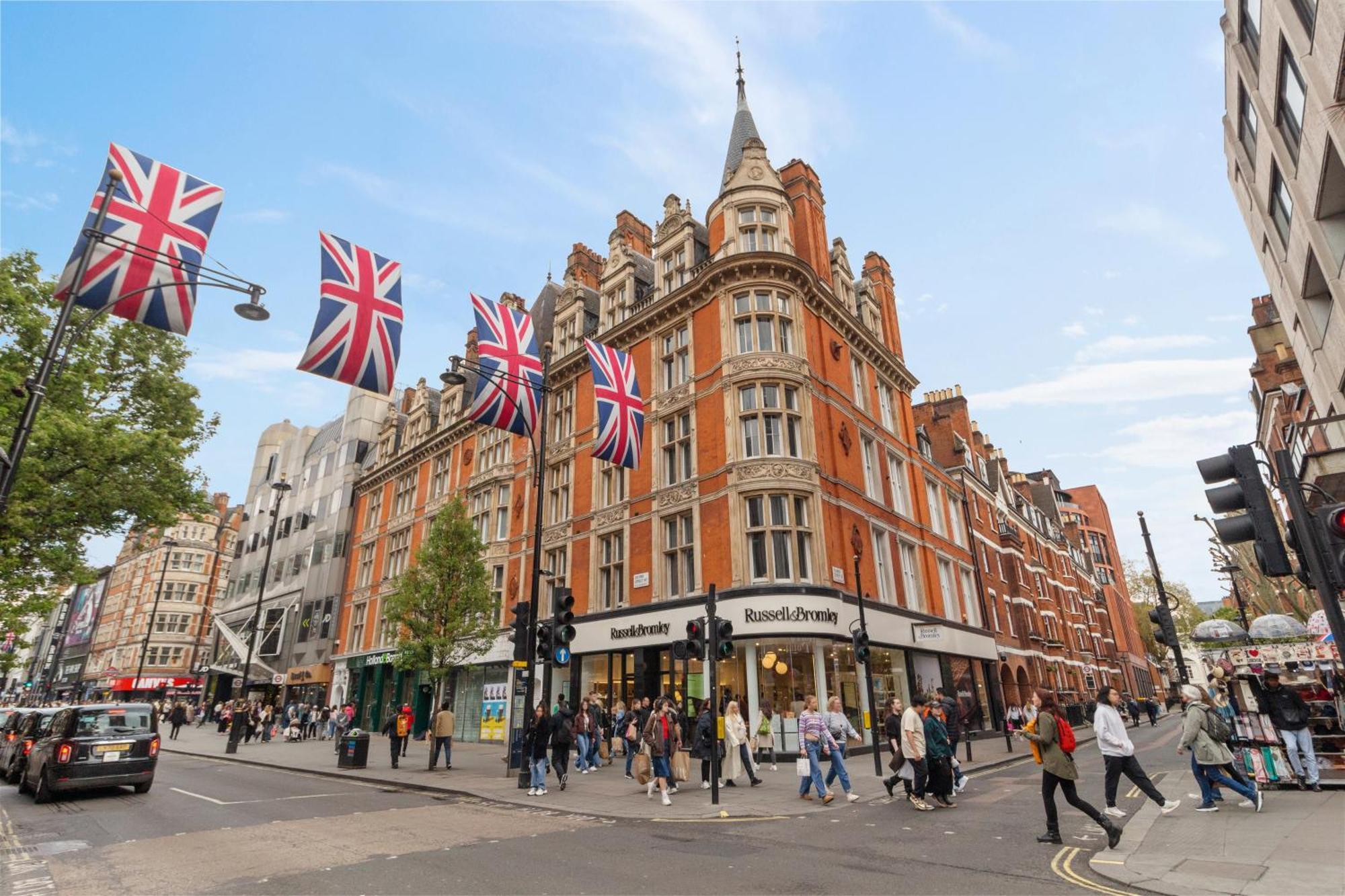 Luxurious Apartments On Oxford Street Лондон Экстерьер фото