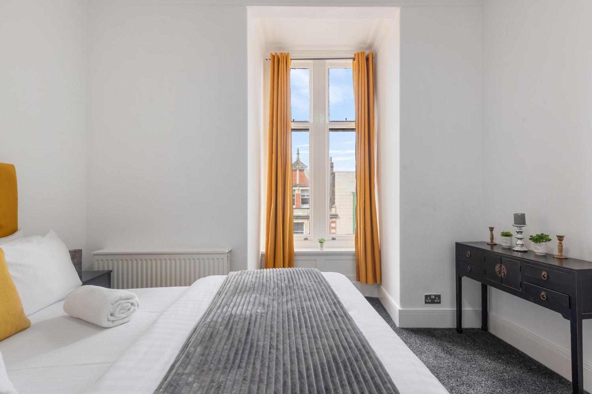 Luxurious Apartments On Oxford Street Лондон Экстерьер фото