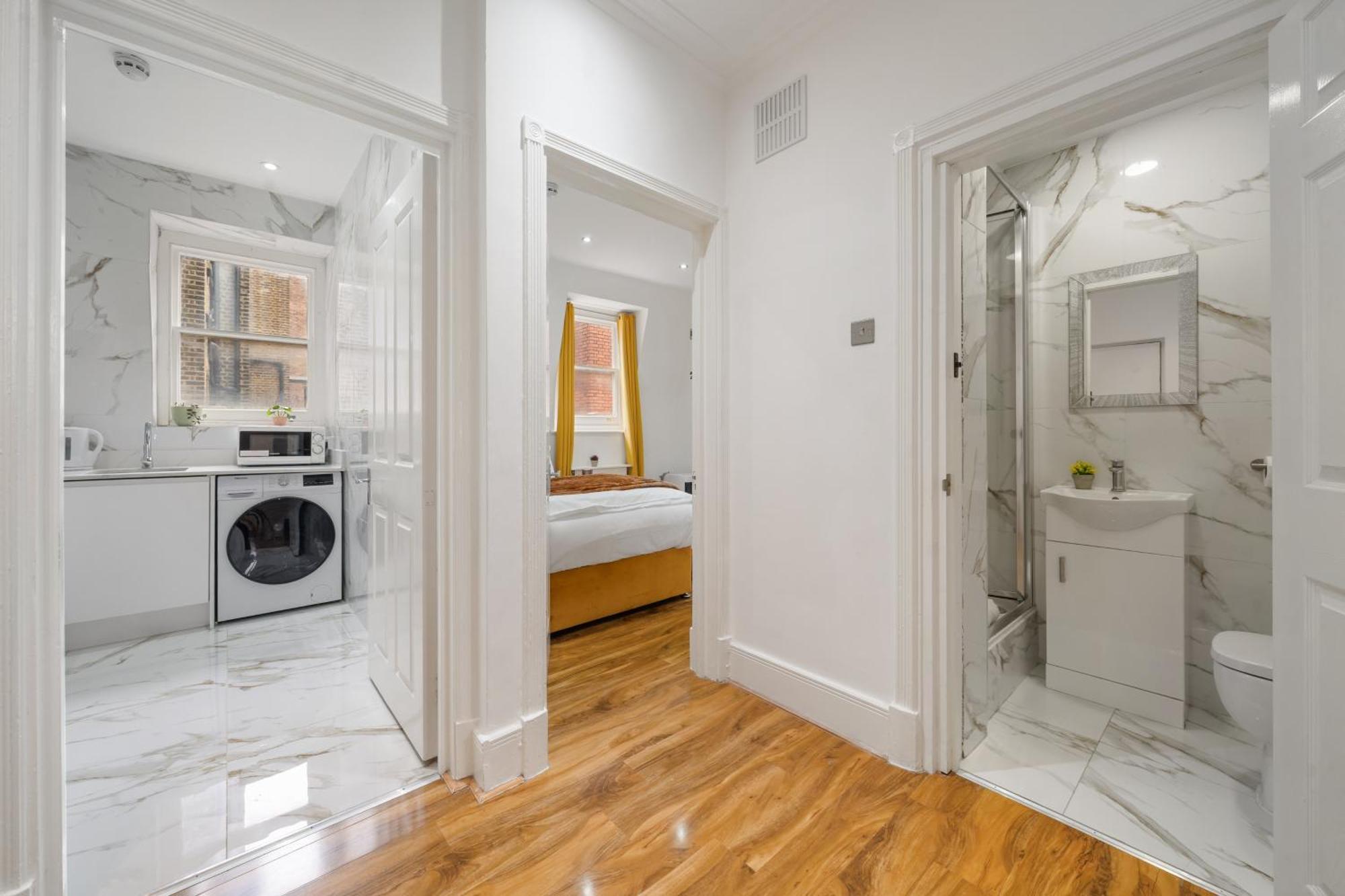 Luxurious Apartments On Oxford Street Лондон Экстерьер фото