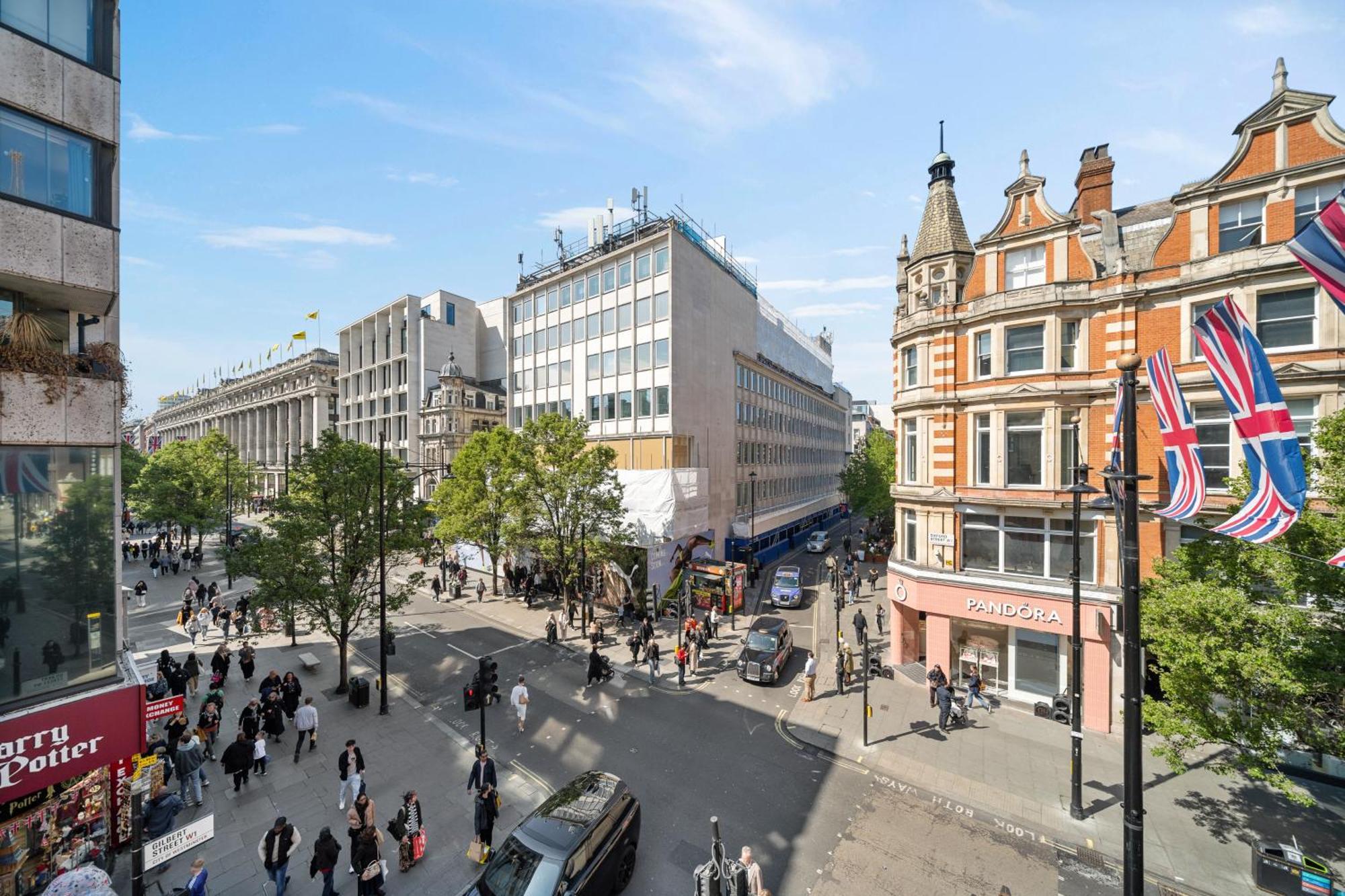 Luxurious Apartments On Oxford Street Лондон Экстерьер фото